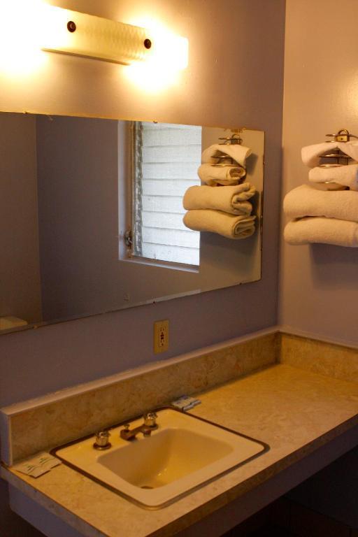 Homestead Motel San Luis Obispo Room photo