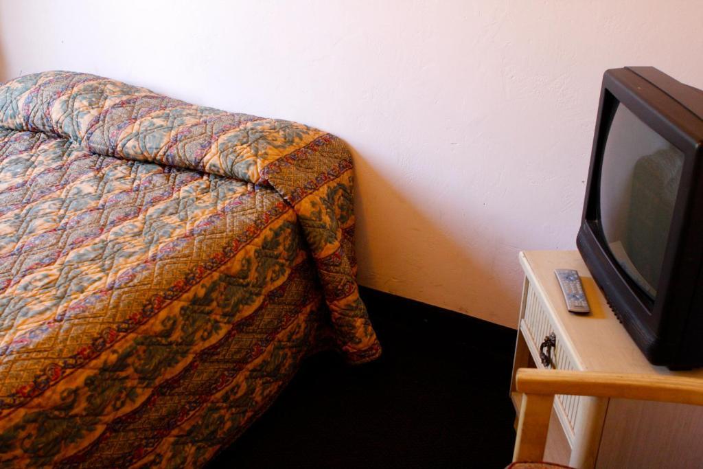 Homestead Motel San Luis Obispo Room photo